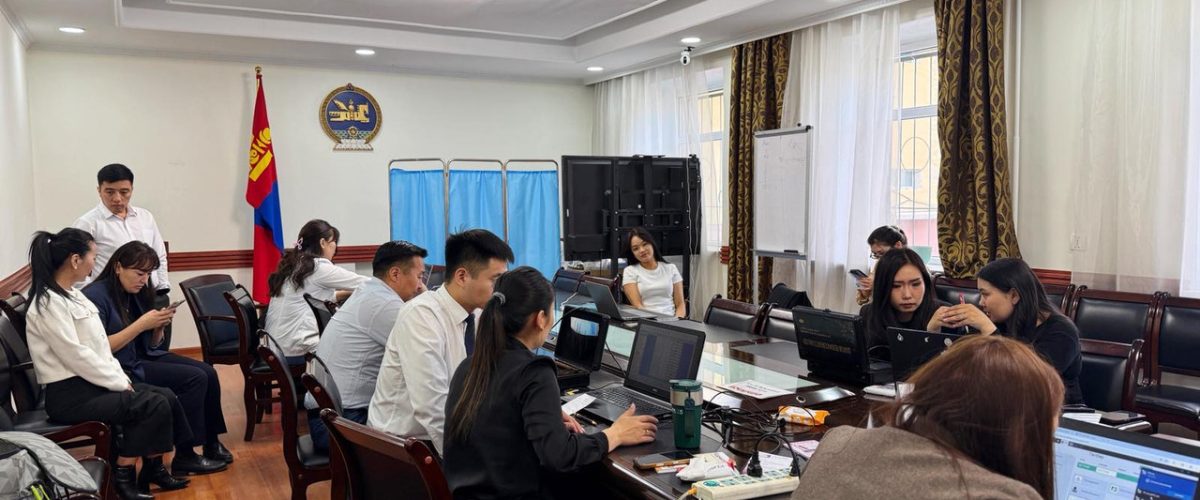 Эрүүл мэндийн урьдчилан сэргийлэх үзлэгт хамрууллаа